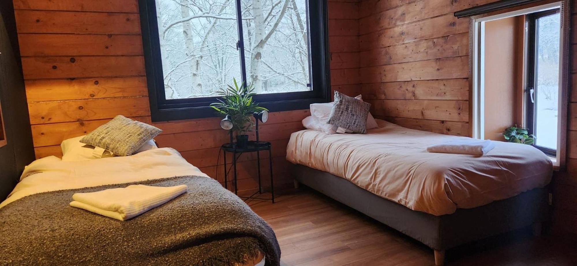 Hooting Owl Private Ski Chalet Нисэко Экстерьер фото